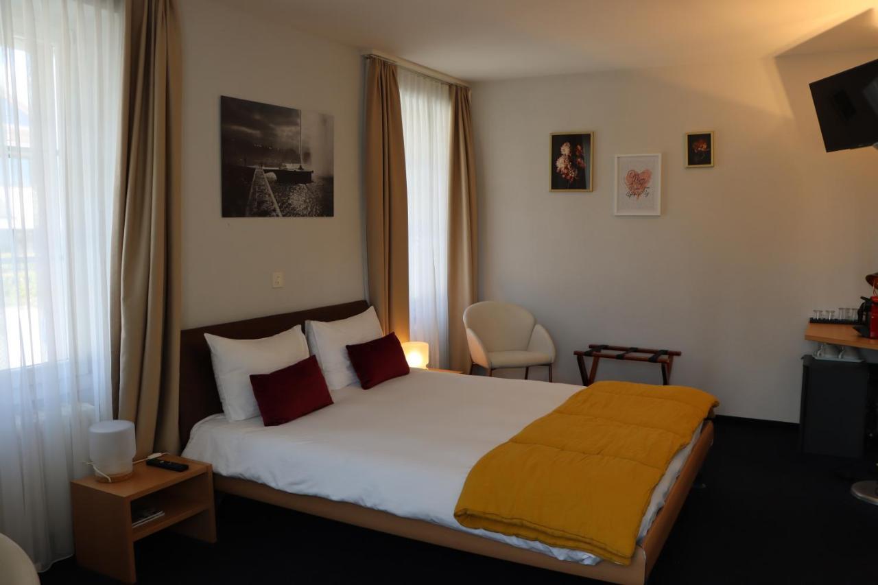 La Clef D'Or Auberge Communale Bursinel Exterior photo