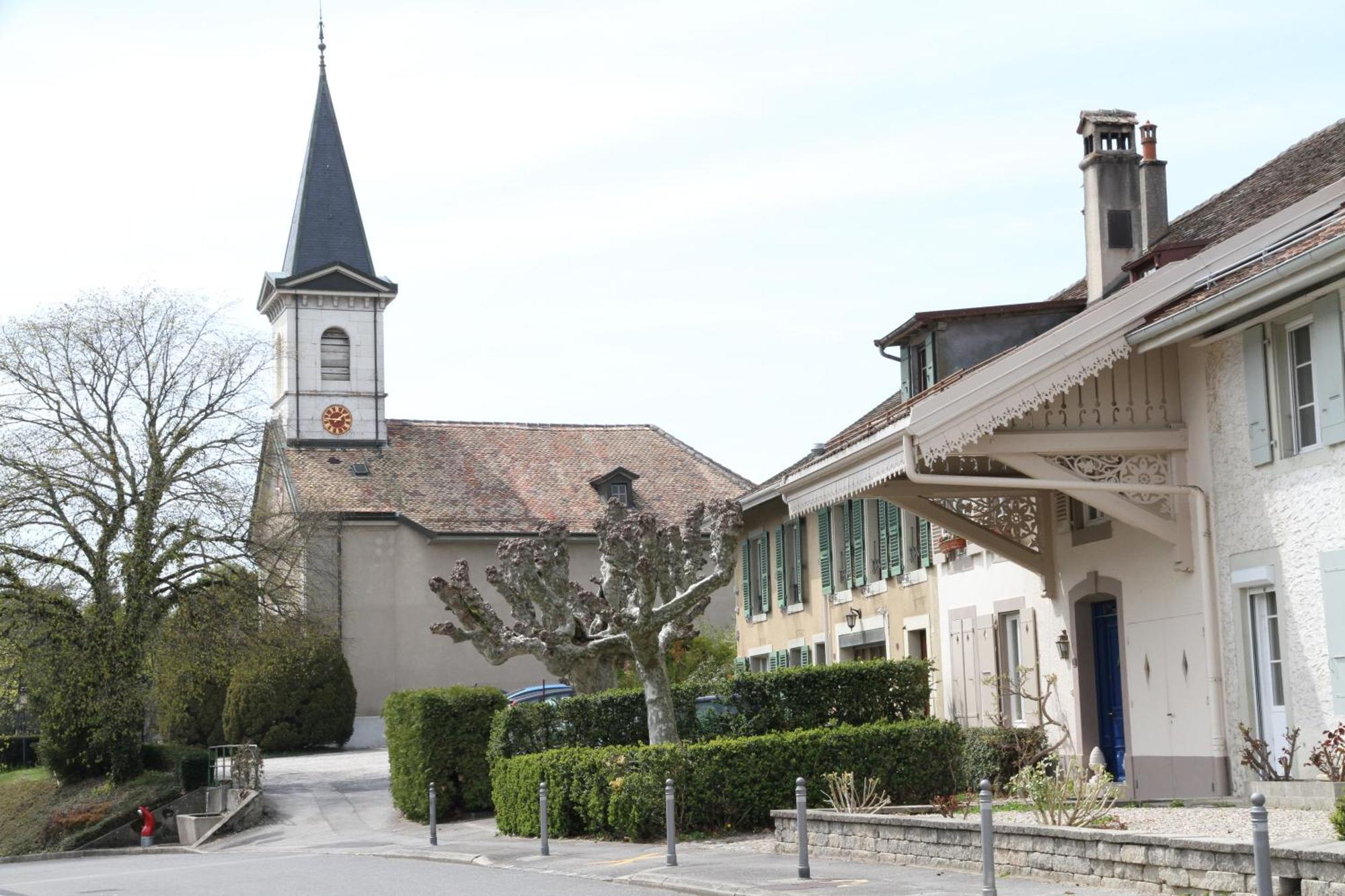 La Clef D'Or Auberge Communale Hotel Bursinel Exterior photo